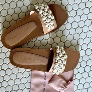 NWOT Stuart Weitzman Pearl & Leather Slides